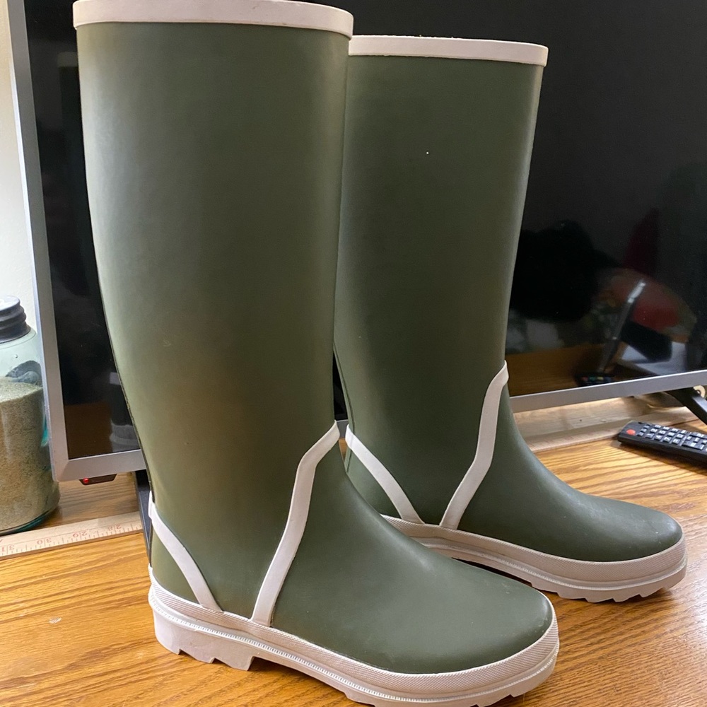 J.Crew women’s size 7 rain boots!